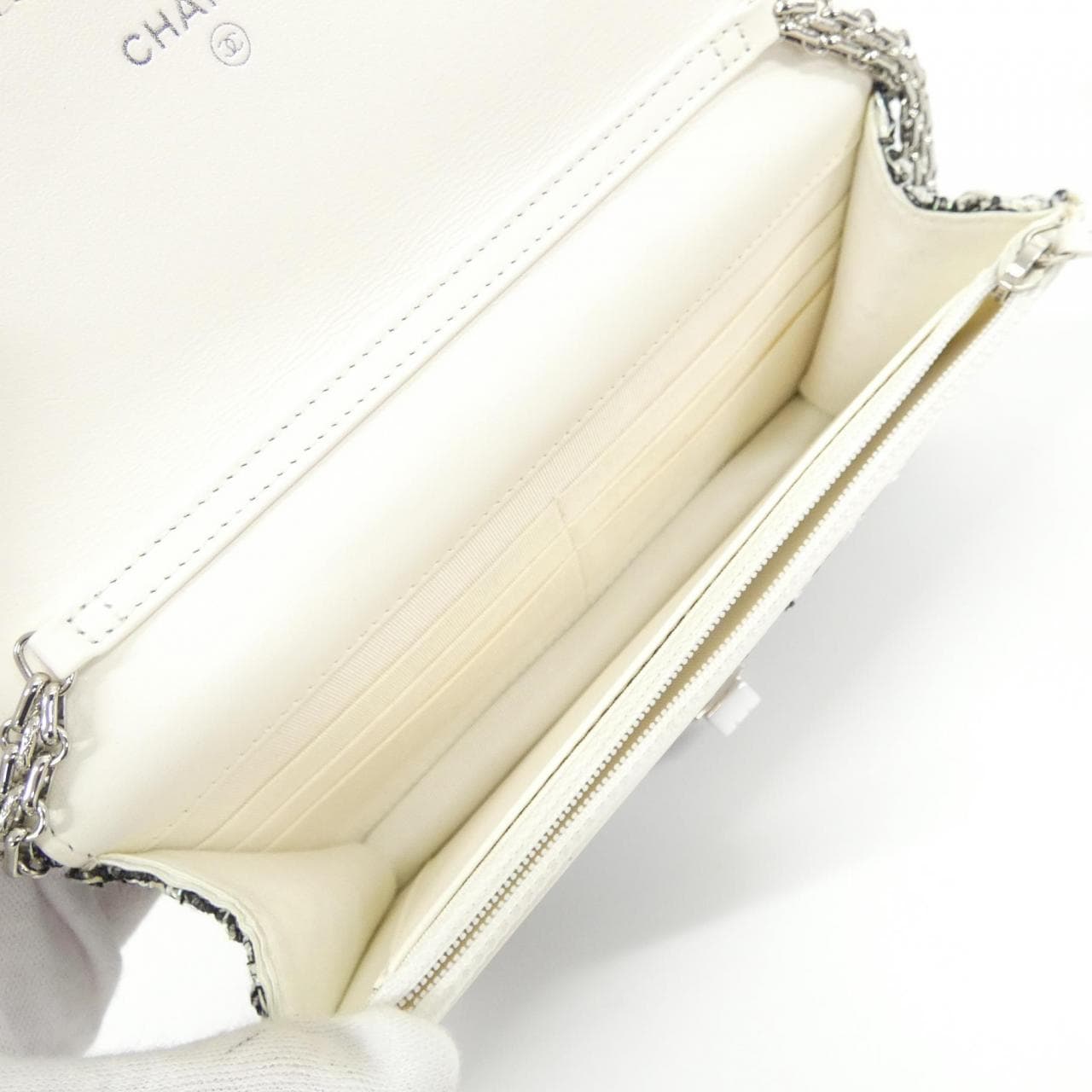 CHANEL 70328 Wallet Tweed 8