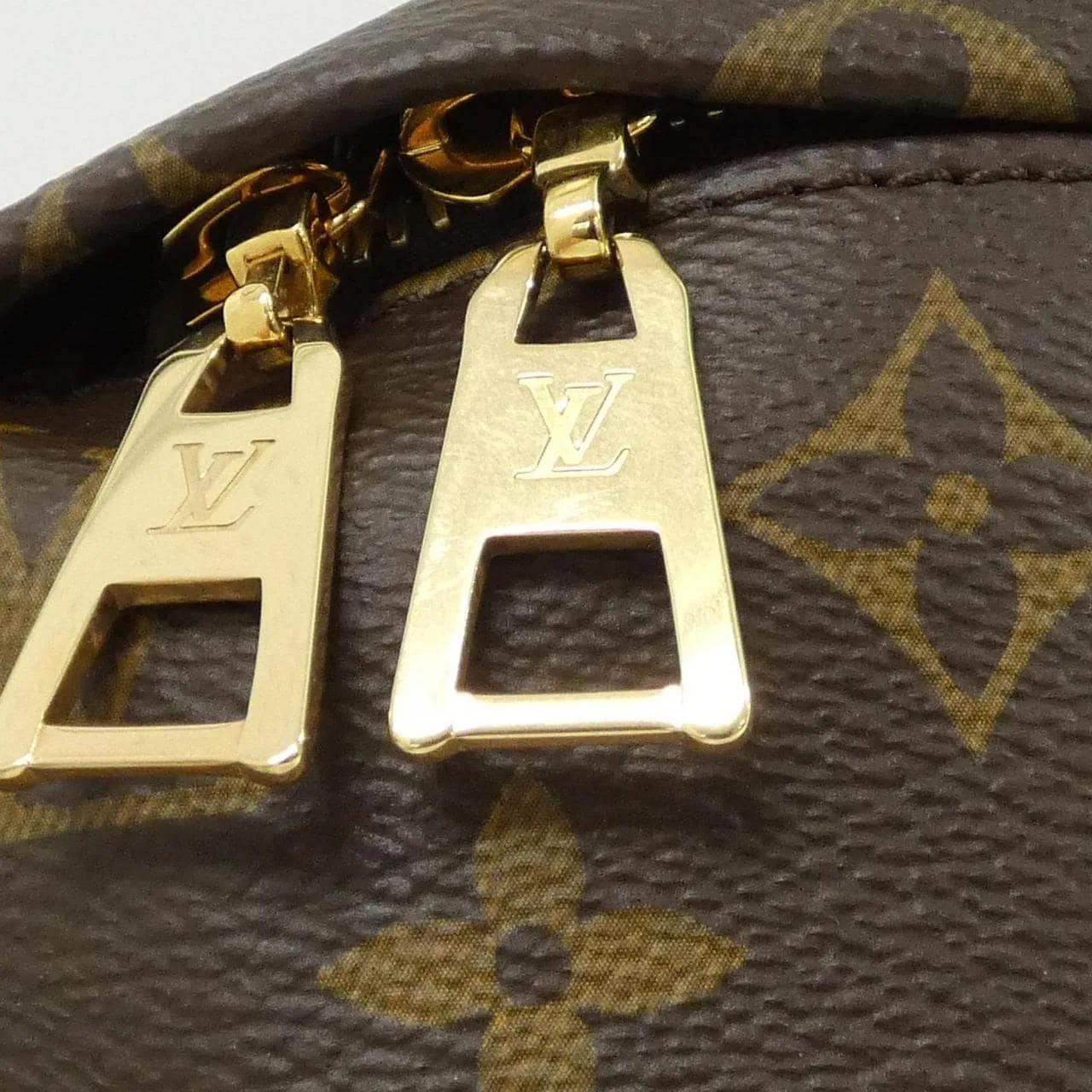 LOUIS VUITTON Bum Bag M43644 Shoulder Monogram Black Monogram Rank A - Thumbnail 5