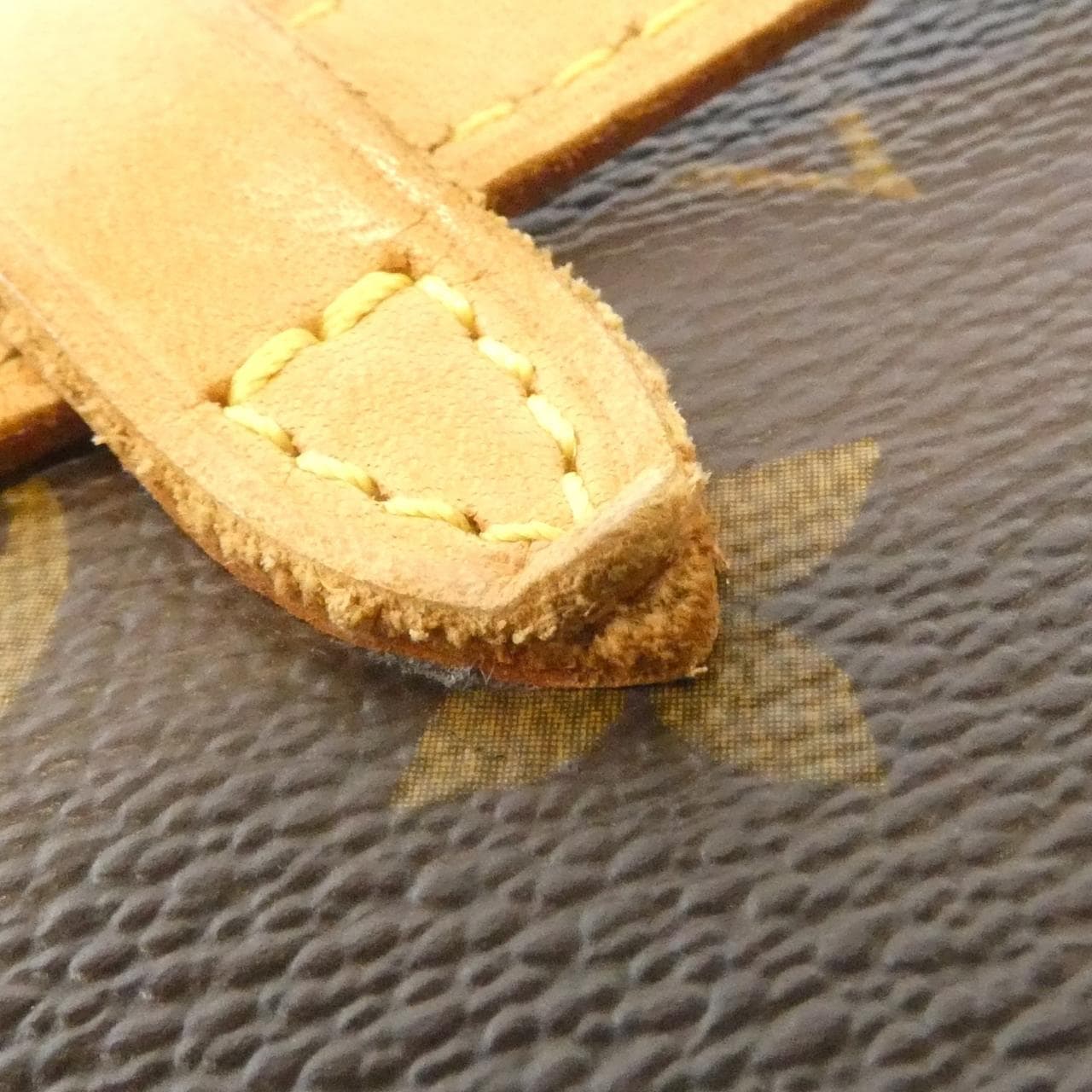 LOUIS VUITTON Pochette M51159 Belt Monogram 5