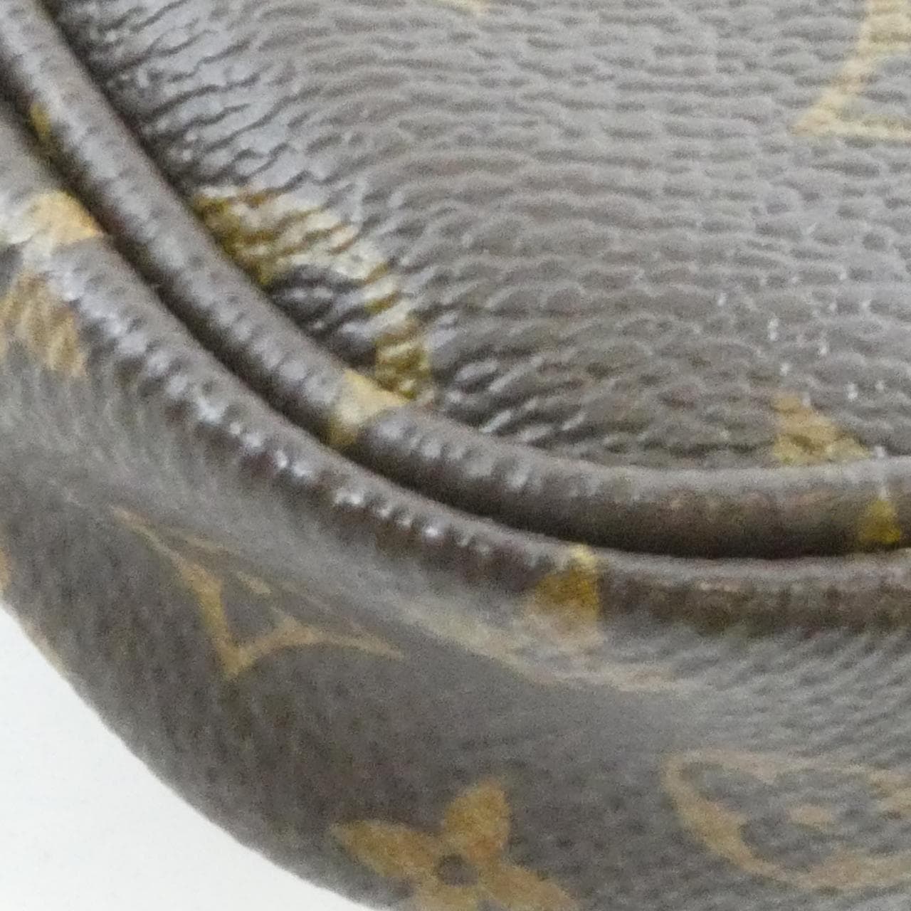 LOUIS VUITTON Pochette M44813 Shoulder Monogram 4