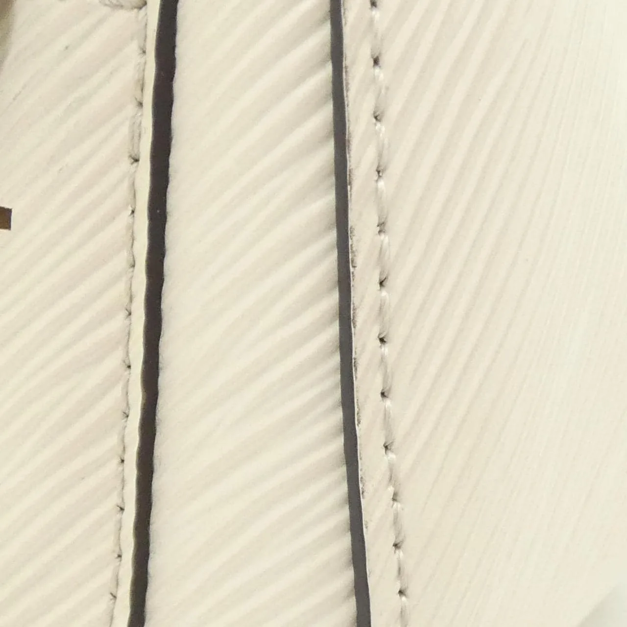 LOUIS VUITTON M20999 肩背包 Epi
