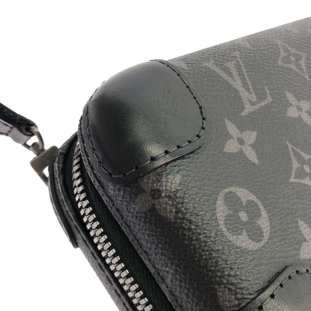 LOUIS VUITTON Eclipse M45579 肩背包 Monogram 4