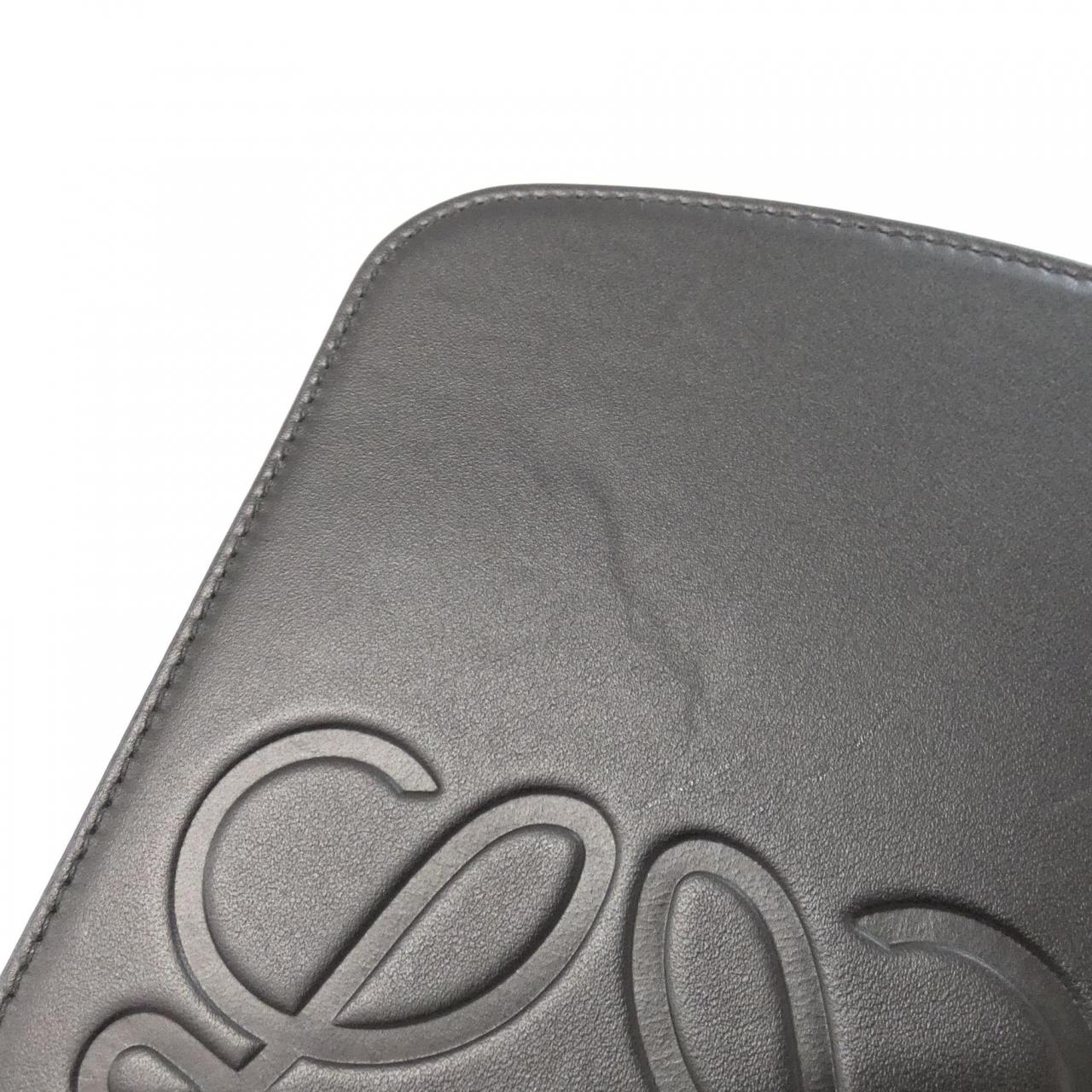 LOEWE C500R47X01 Pouch 4