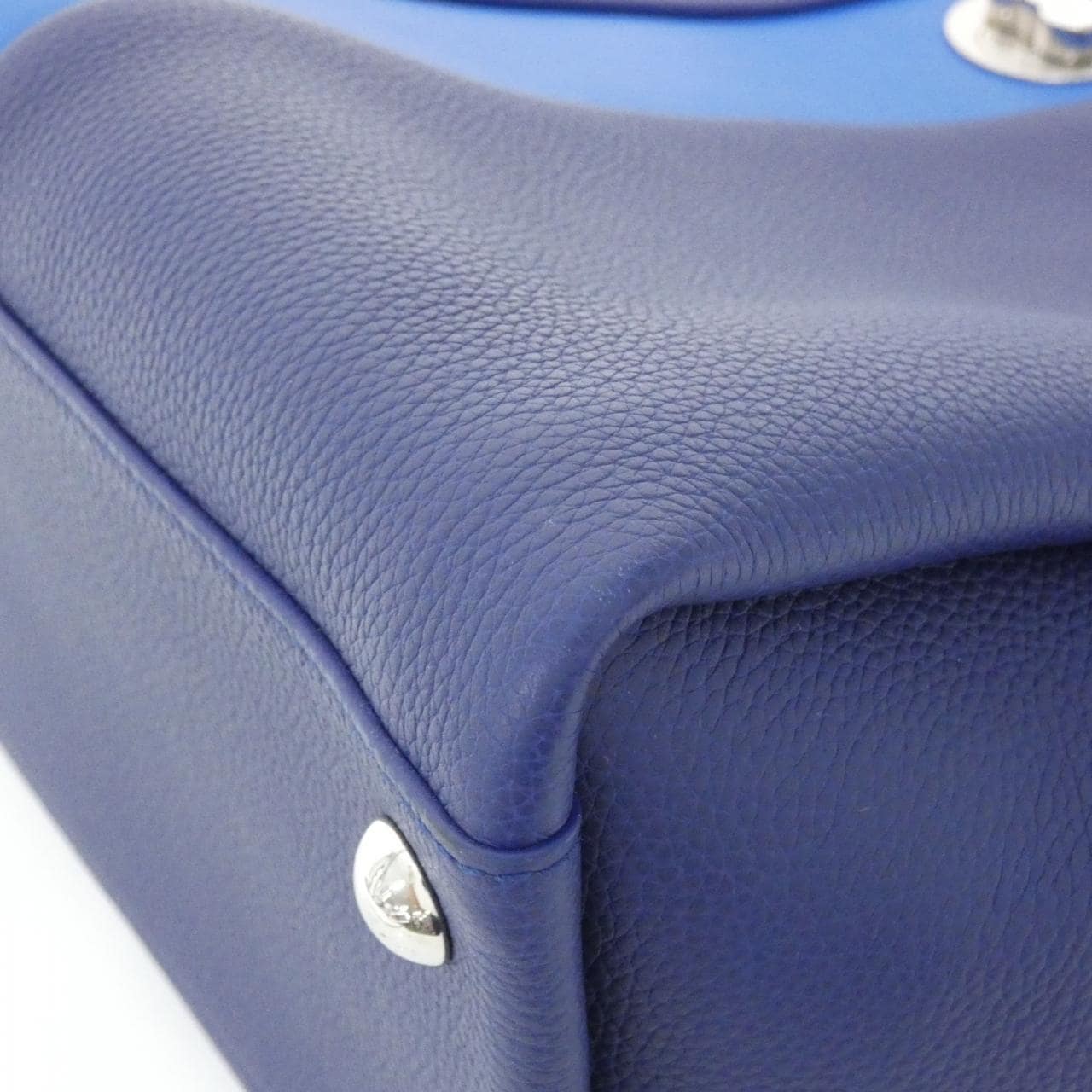 LOUIS VUITTON M54373 Handbag 4