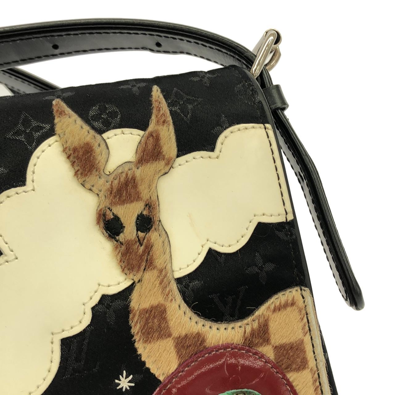 LOUIS VUITTON Musette M92273 肩背包 漆皮 4