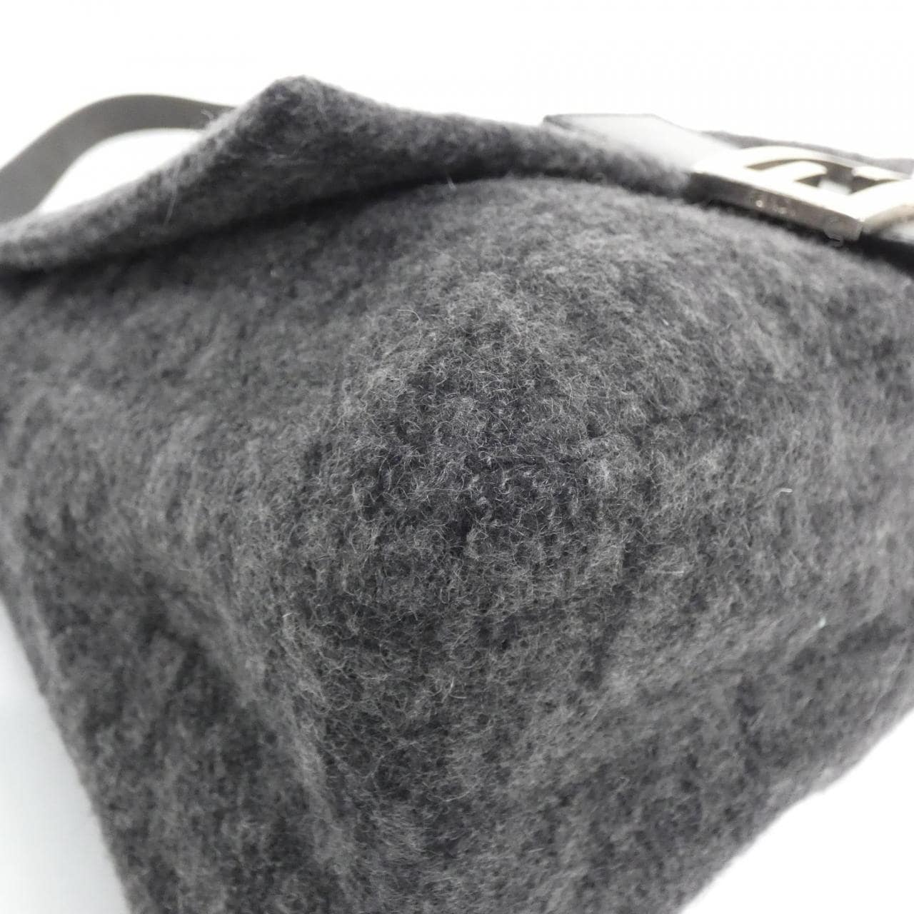FENDI Baguette 26325 Shoulder 3