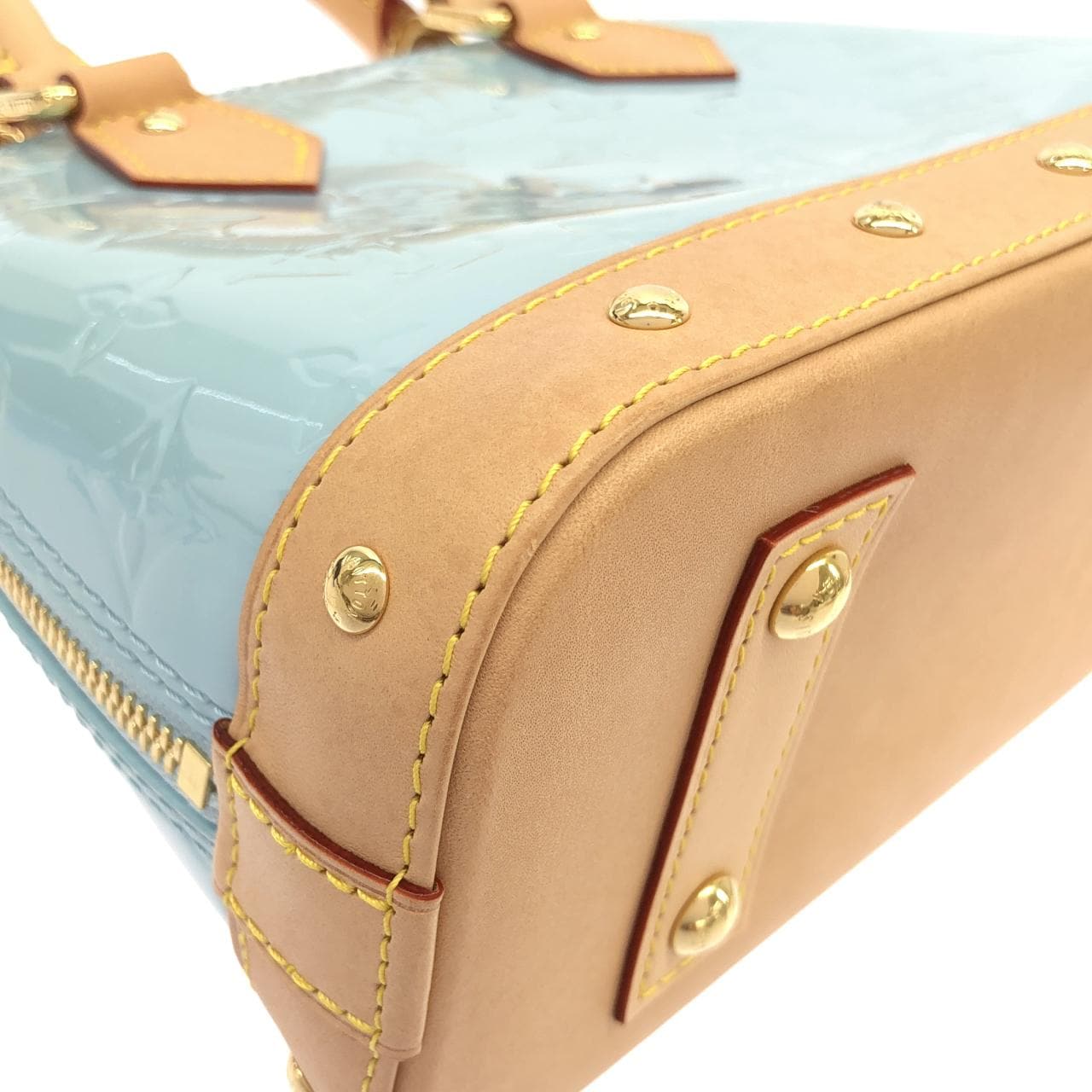 LOUIS VUITTON Alma M24062 Handbag Vernis 2