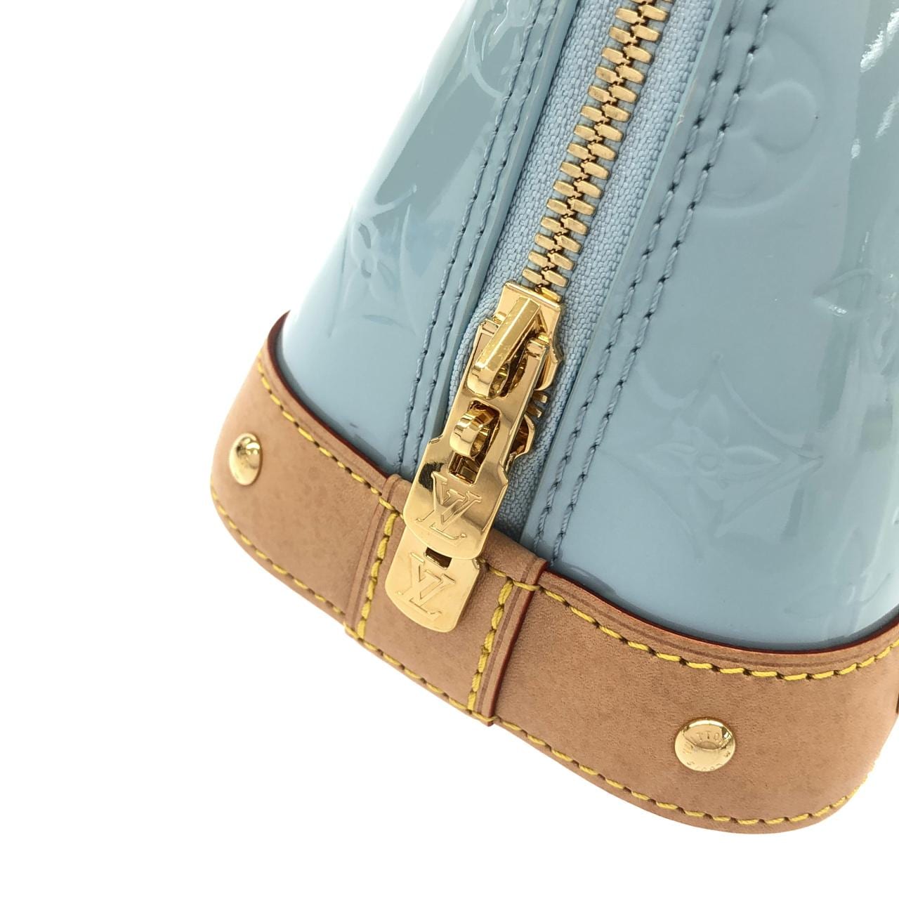 LOUIS VUITTON Alma M24062 Handbag Vernis 4