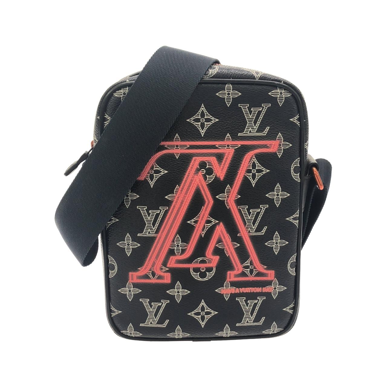 LOUIS VUITTON M43678 Shoulder Monogram