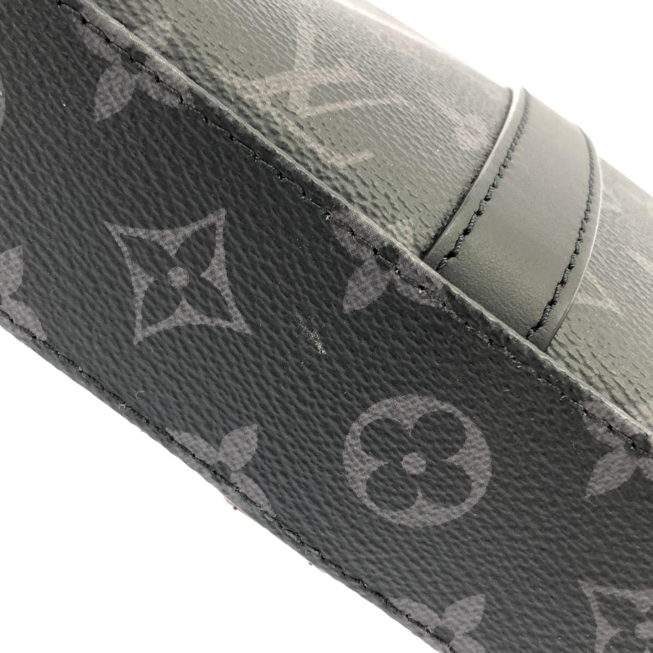 LOUIS VUITTON Eclipse M46098 Handbag Monogram 4