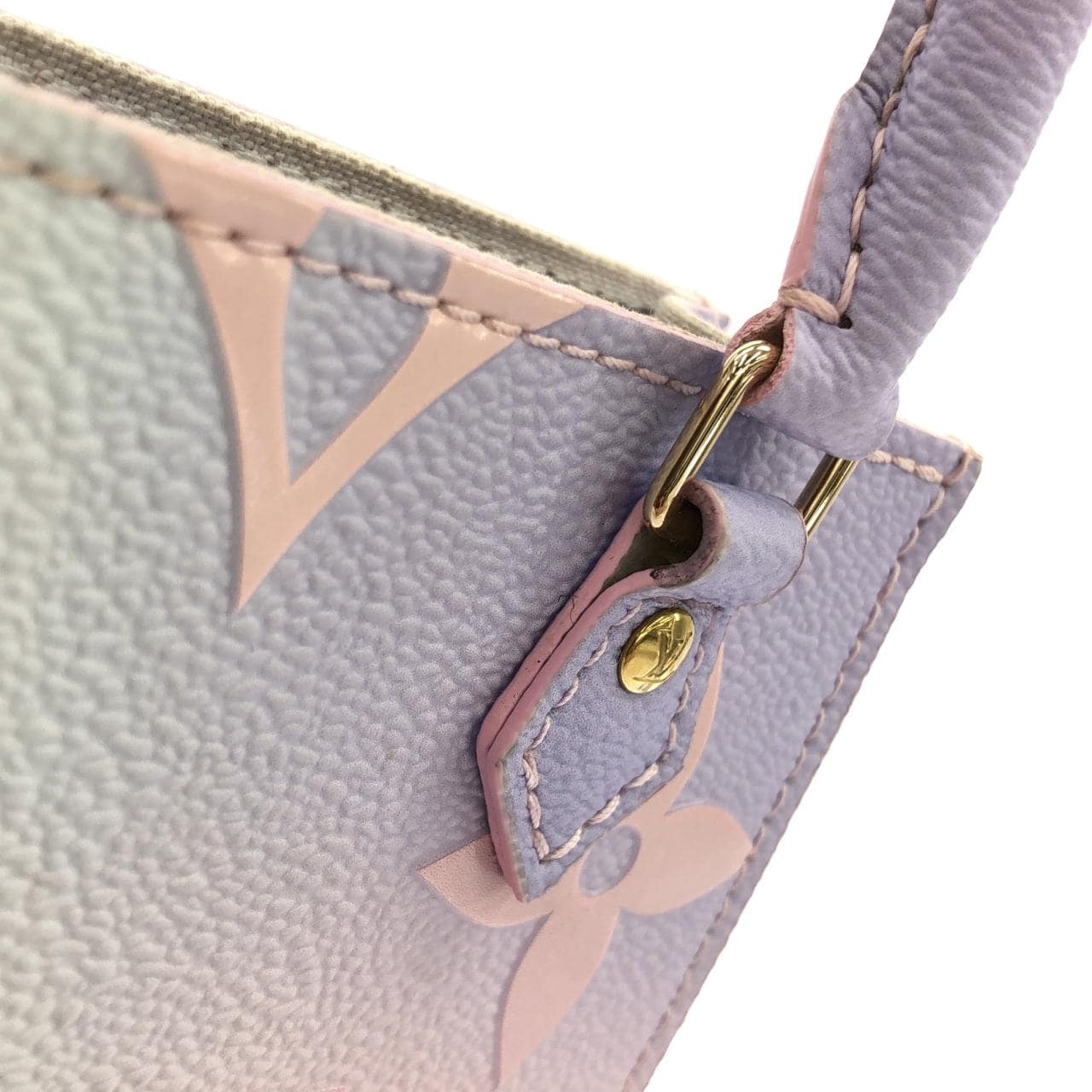 LOUIS VUITTON M81341 Handbag Monogram 4