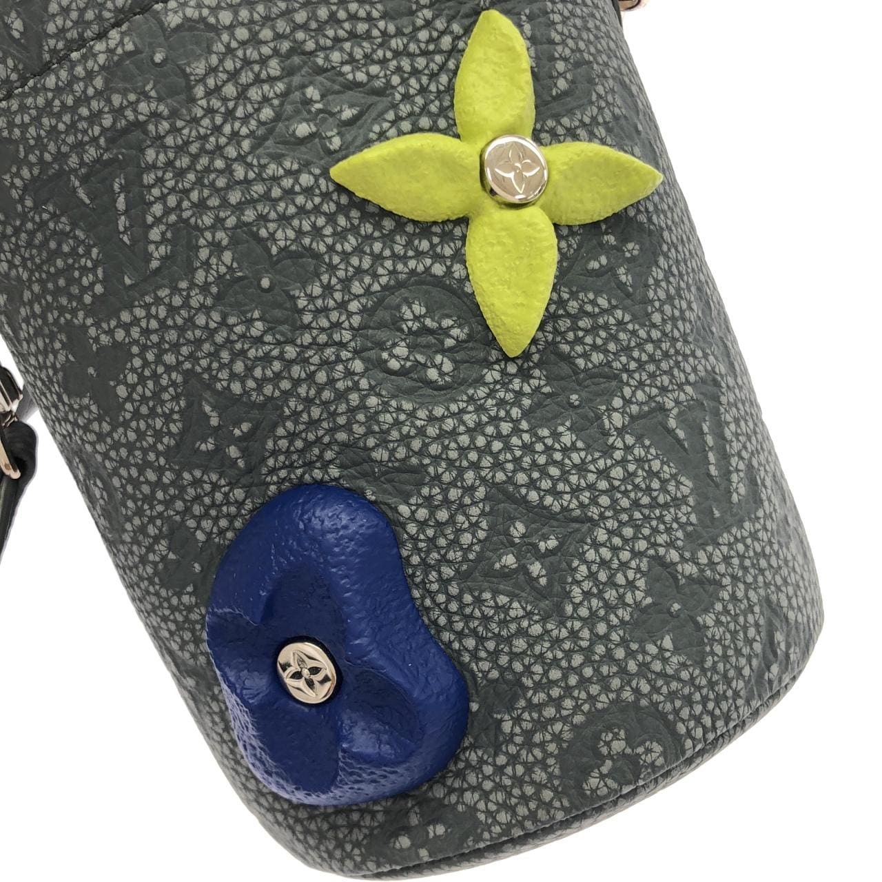 LOUIS VUITTON M81572 小袋 4
