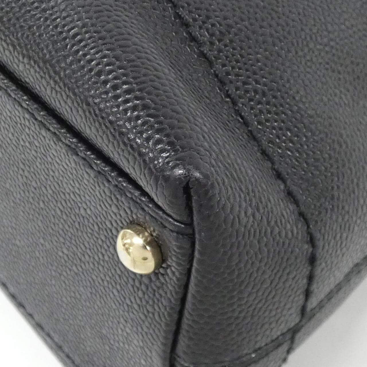 CHANEL 18233 Handbag Grained Calfskin 3