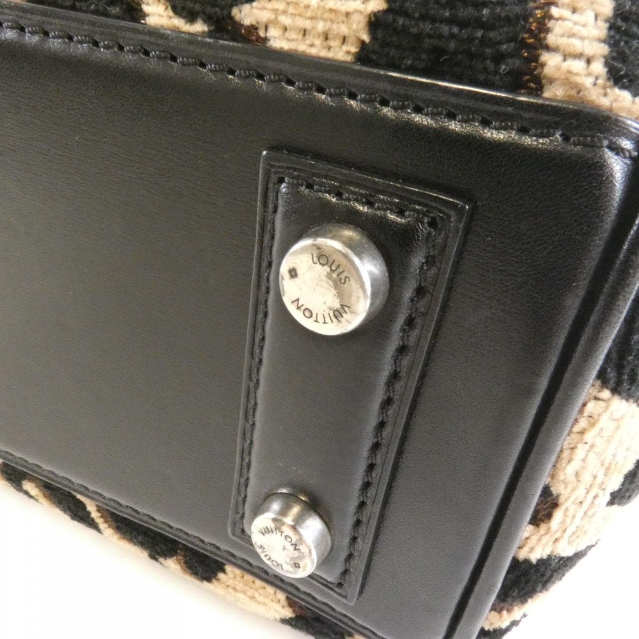 LOUIS VUITTON M94257 Handbag Canvas 3