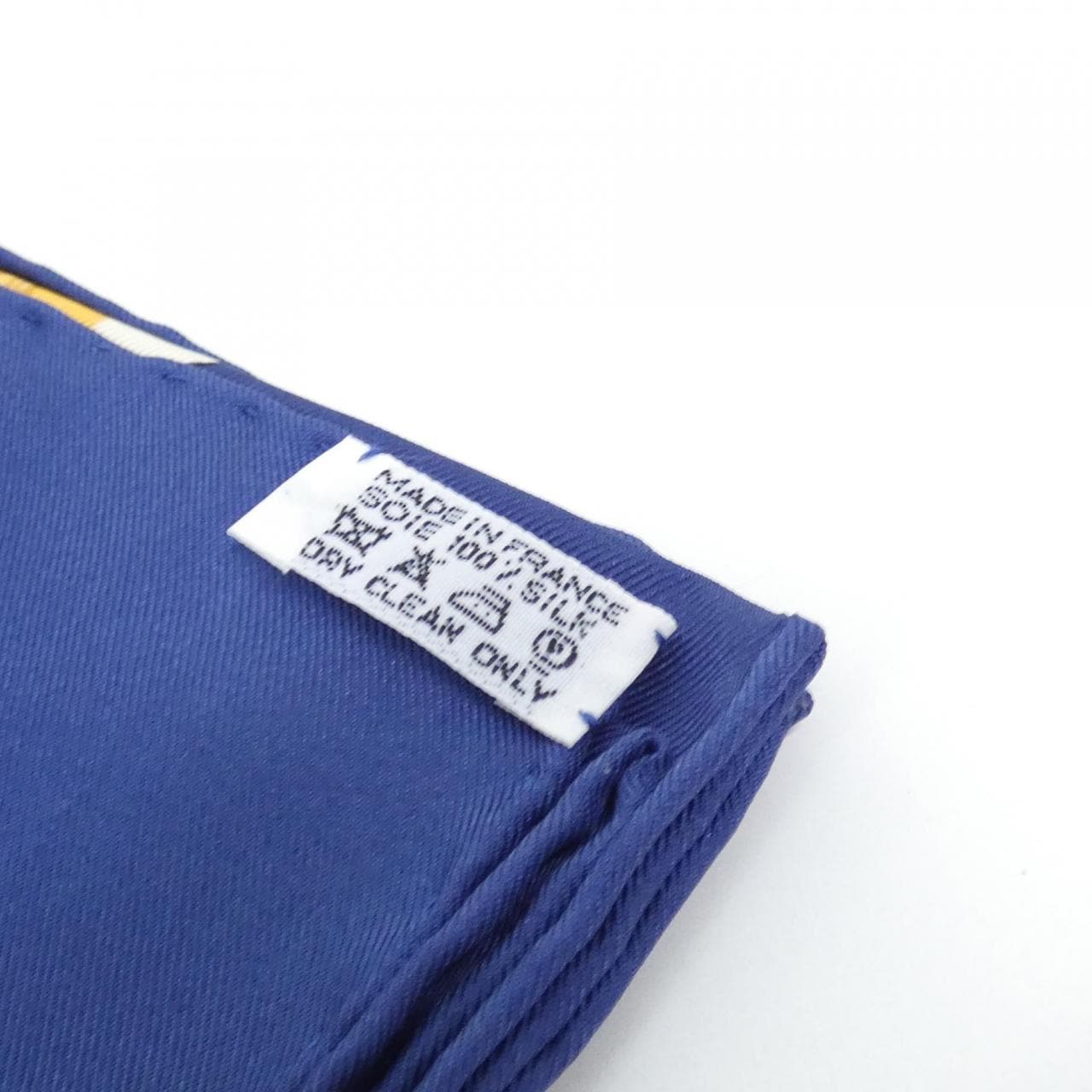 HERMES Scarf 3