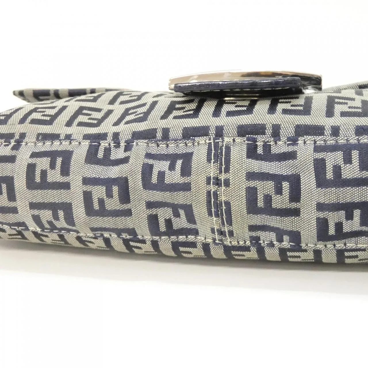 FENDI Baguette 26424 Shoulder Canvas 3