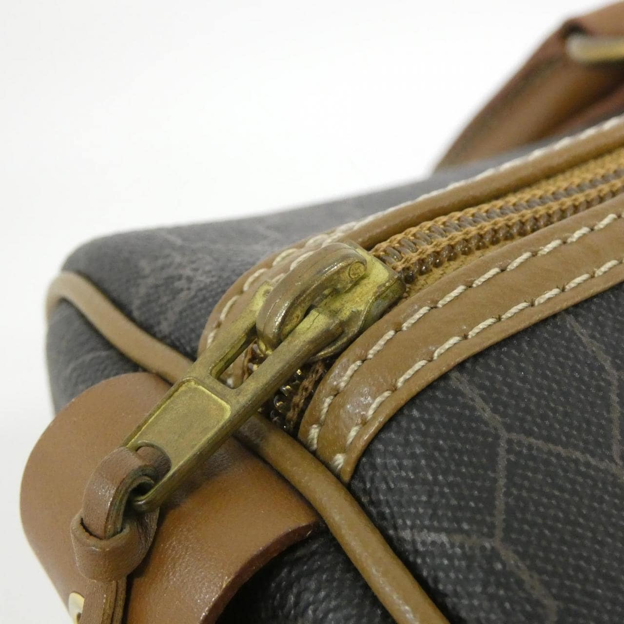 DIOR Boston Canvas 4