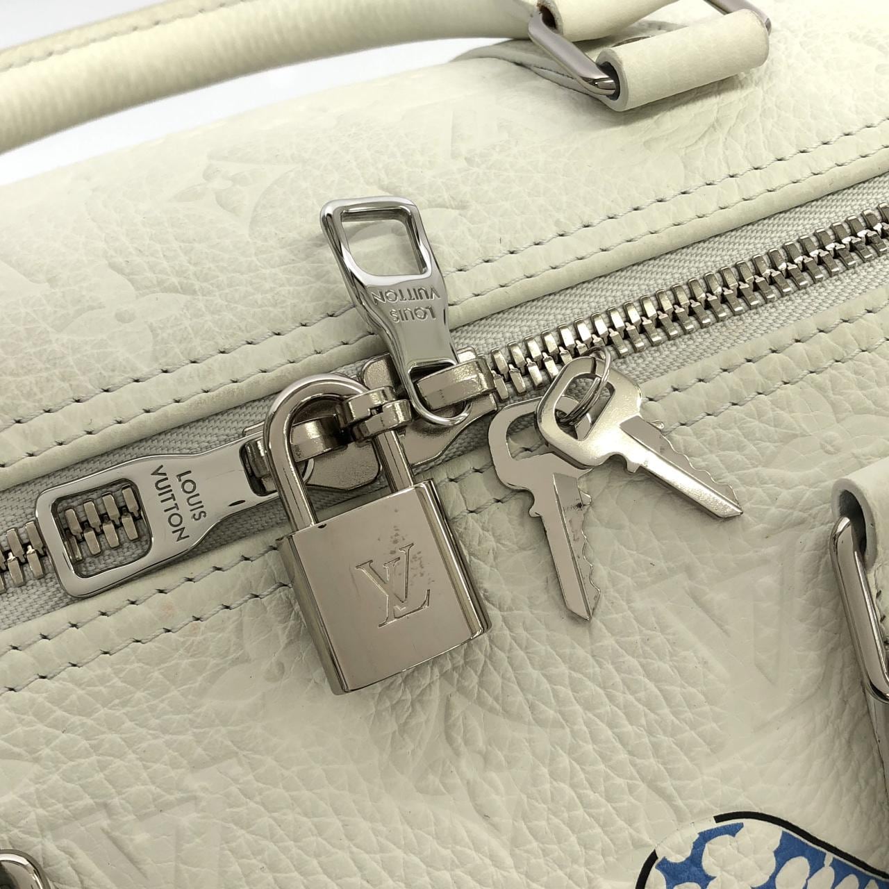 LOUIS VUITTON Keepall M21678 Boston 4
