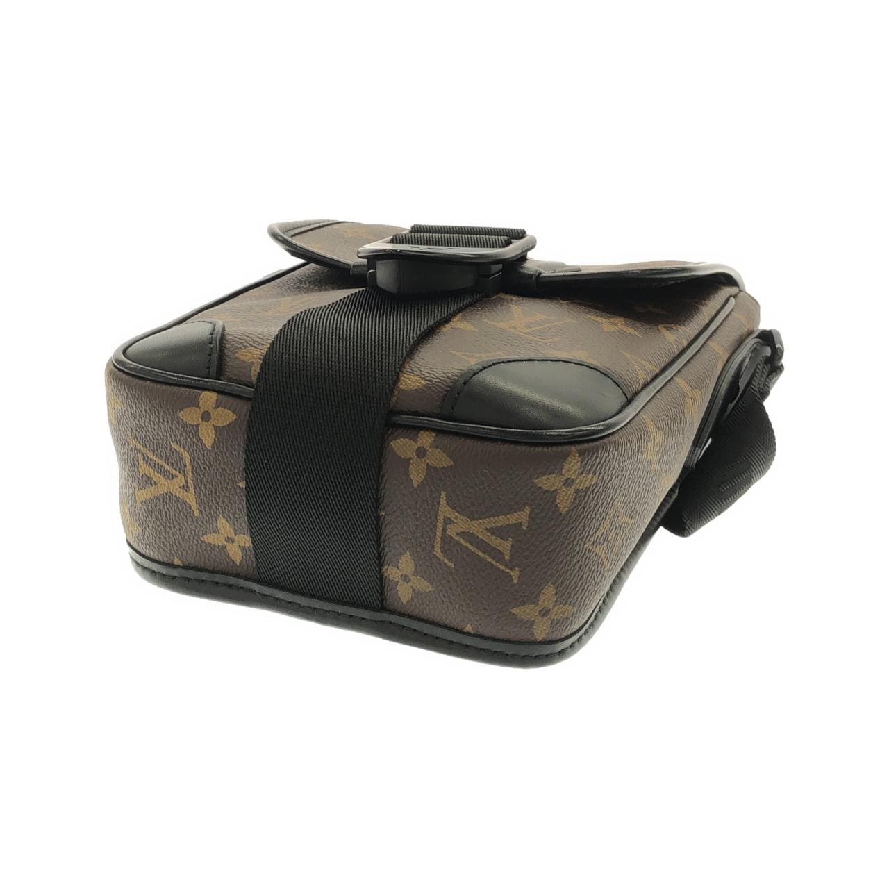 LOUIS VUITTON M46442 Shoulder Monogram 3