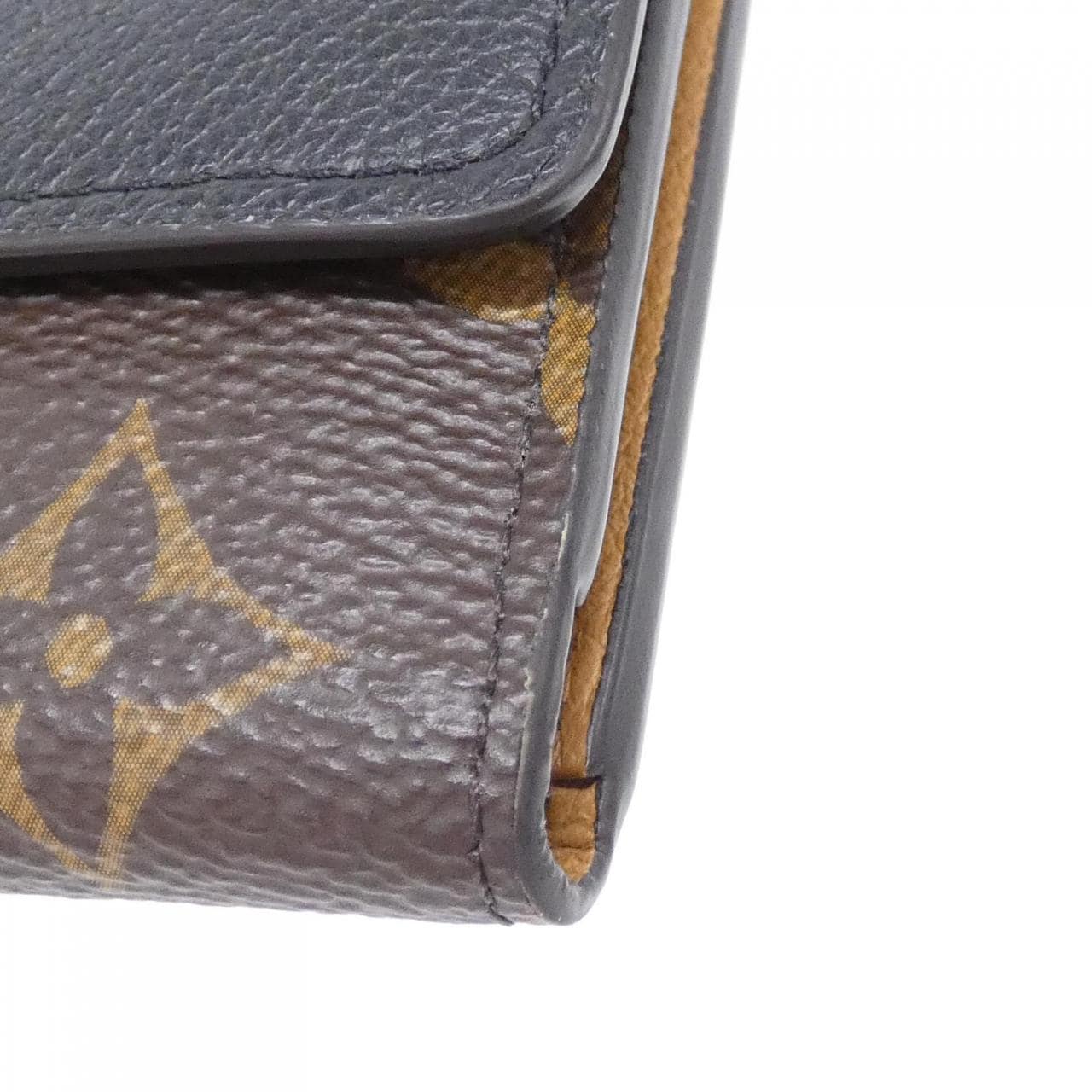 LOUIS VUITTON M82640 Wallet Monogram 3