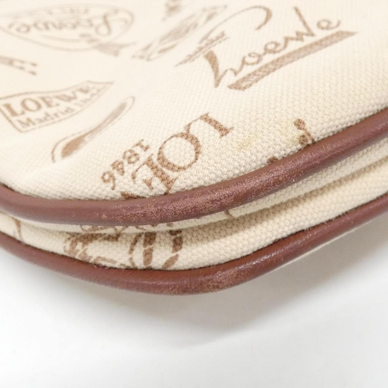 LOEWE 肩背包 帆布 3
