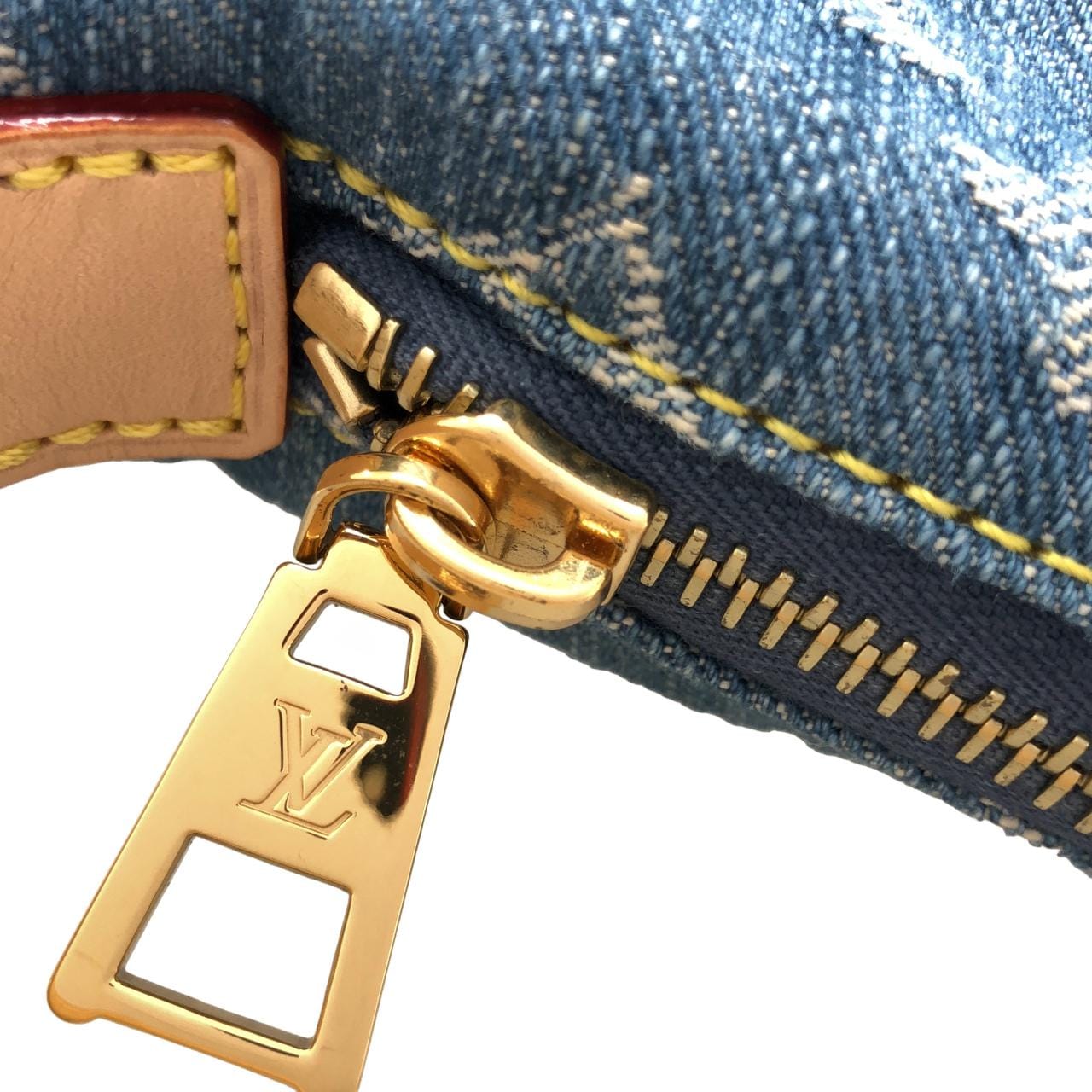 LOUIS VUITTON Pochette M82949 肩背包 Monogram 4