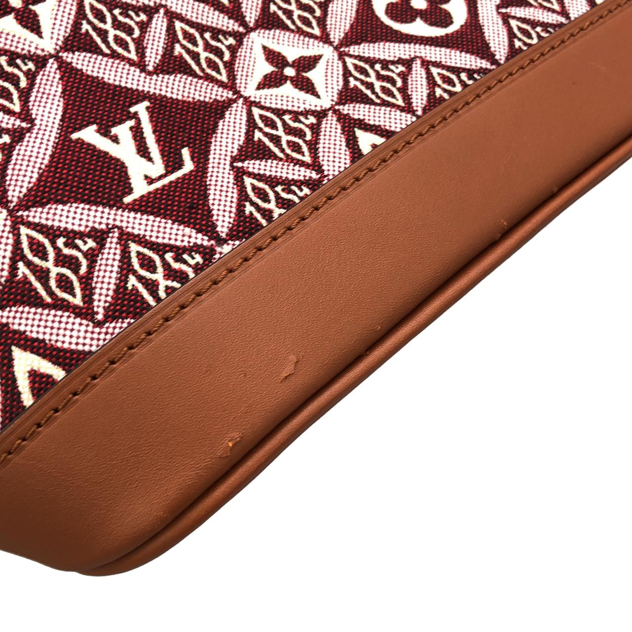 LOUIS VUITTON M57154 肩背包 5