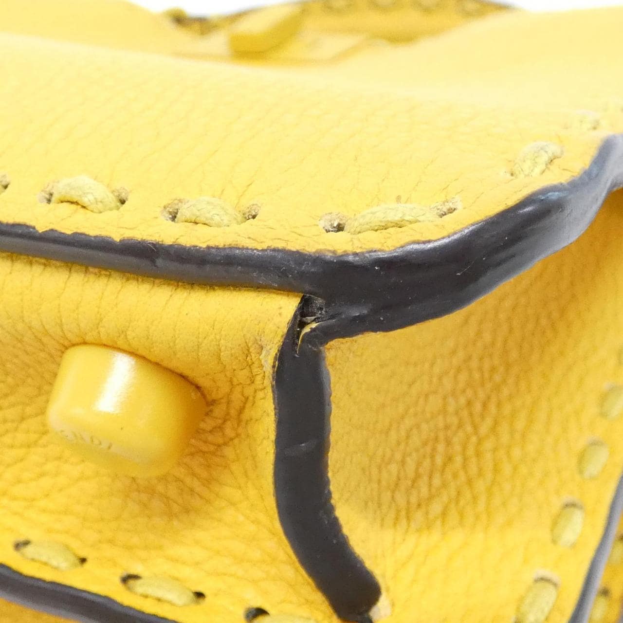 FENDI Peekaboo 7VA530 AHTU Handbag 3