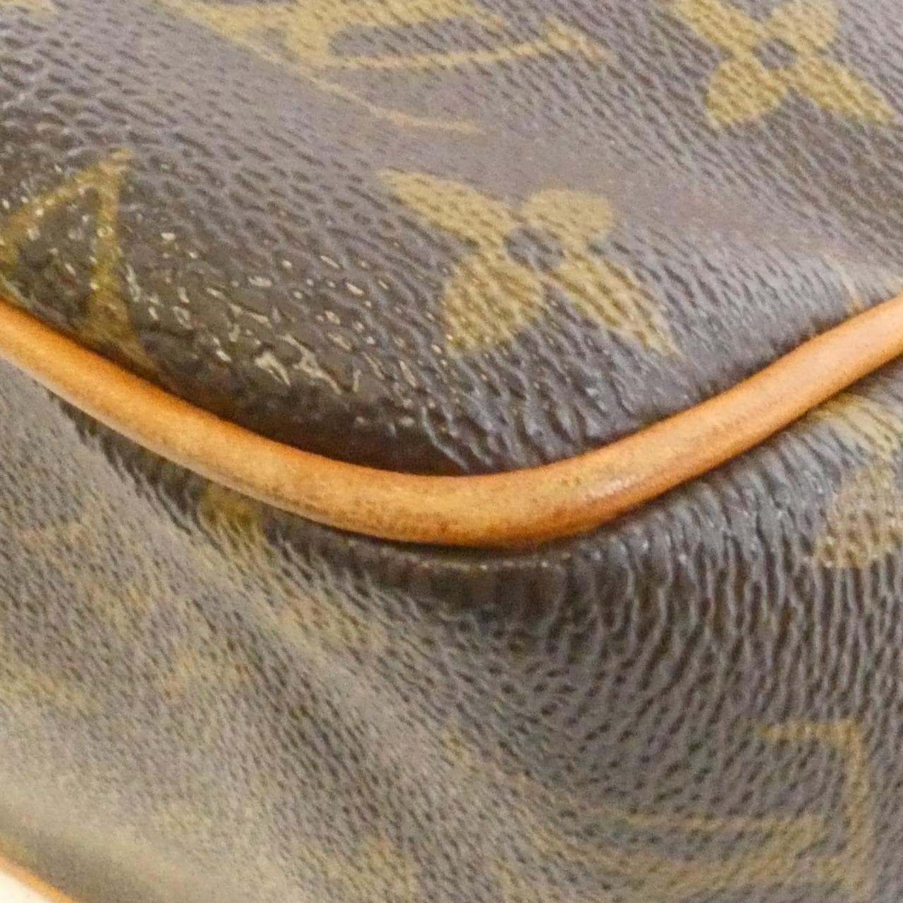 LOUIS VUITTON M51153 Shoulder Monogram 3