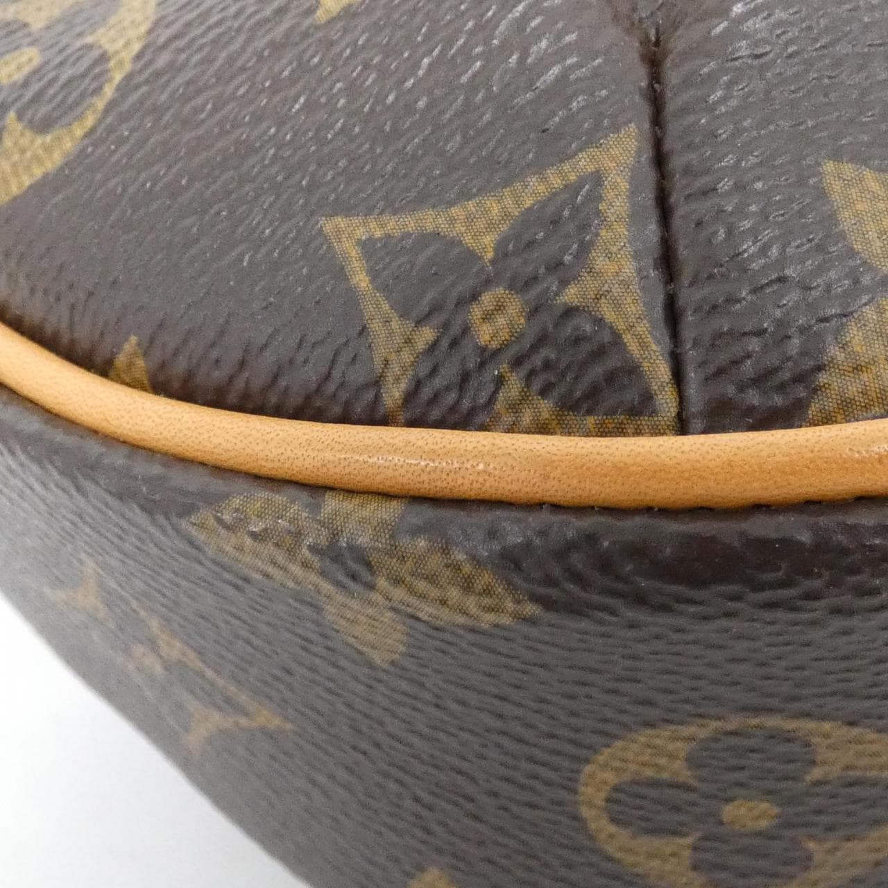 LOUIS VUITTON Odéon M56390 Shoulder Monogram 3