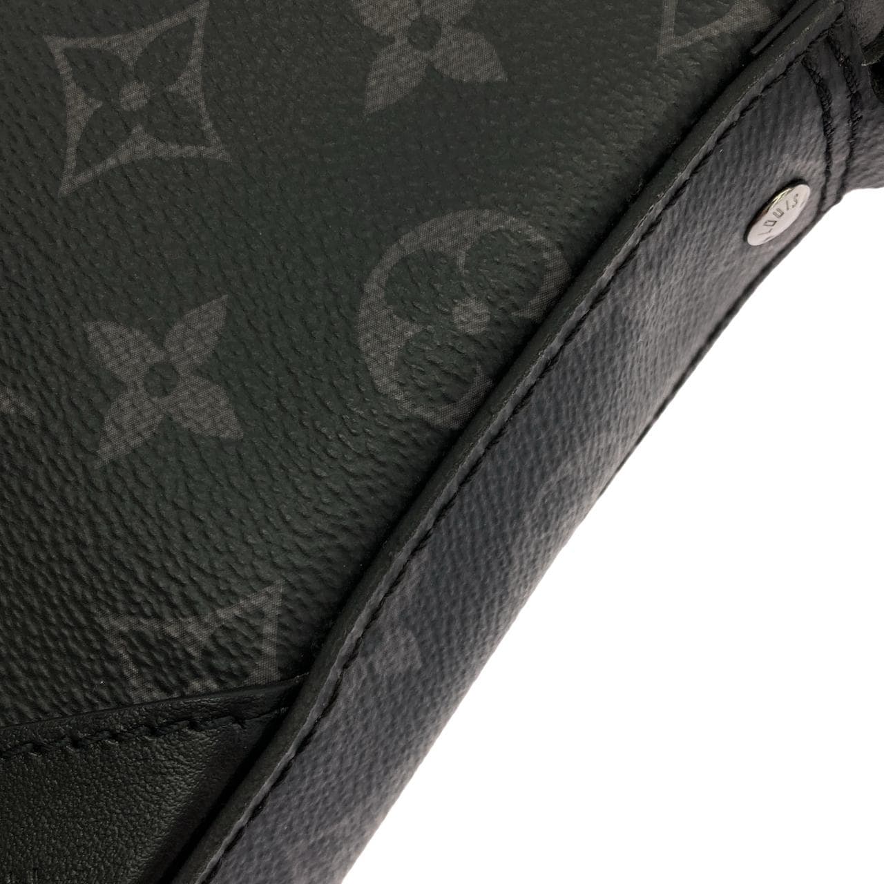 LOUIS VUITTON Eclipse M69443 Shoulder Monogram 4