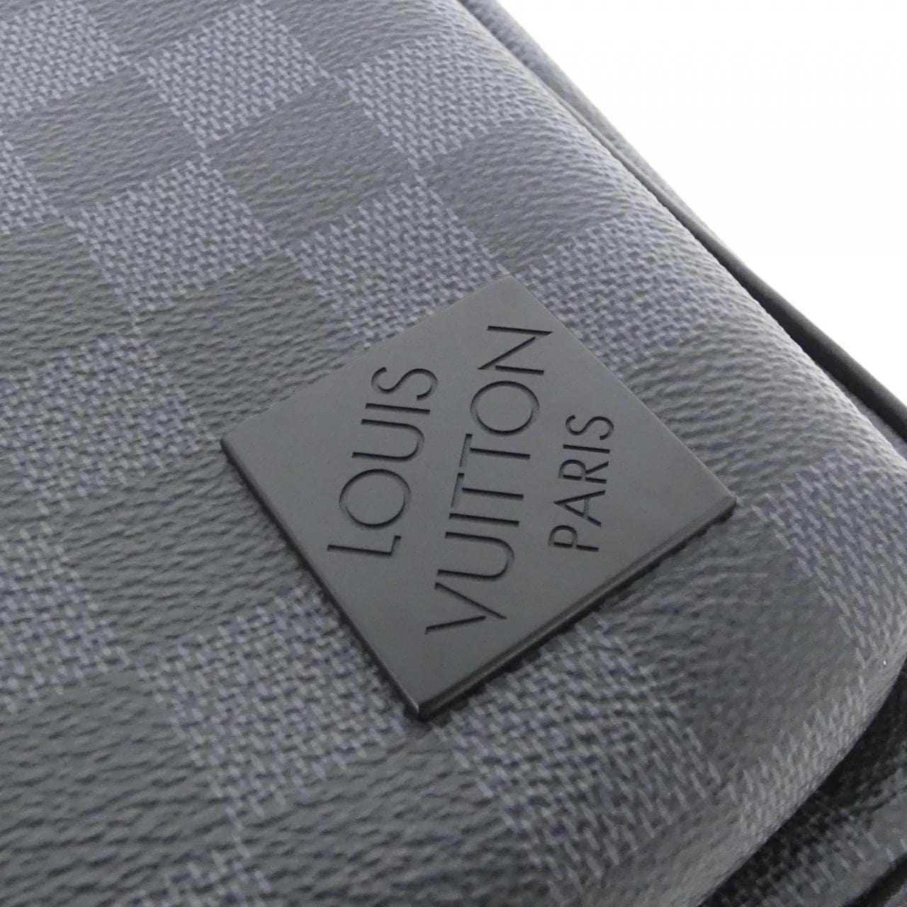 LOUIS VUITTON Avenue N45302 Shoulder Damier 5
