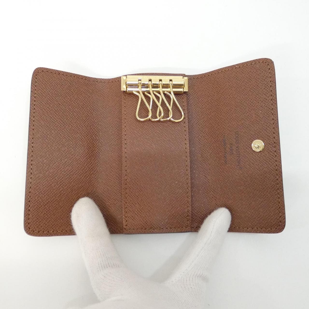 LOUIS VUITTON M69517 Key Case Monogram 4