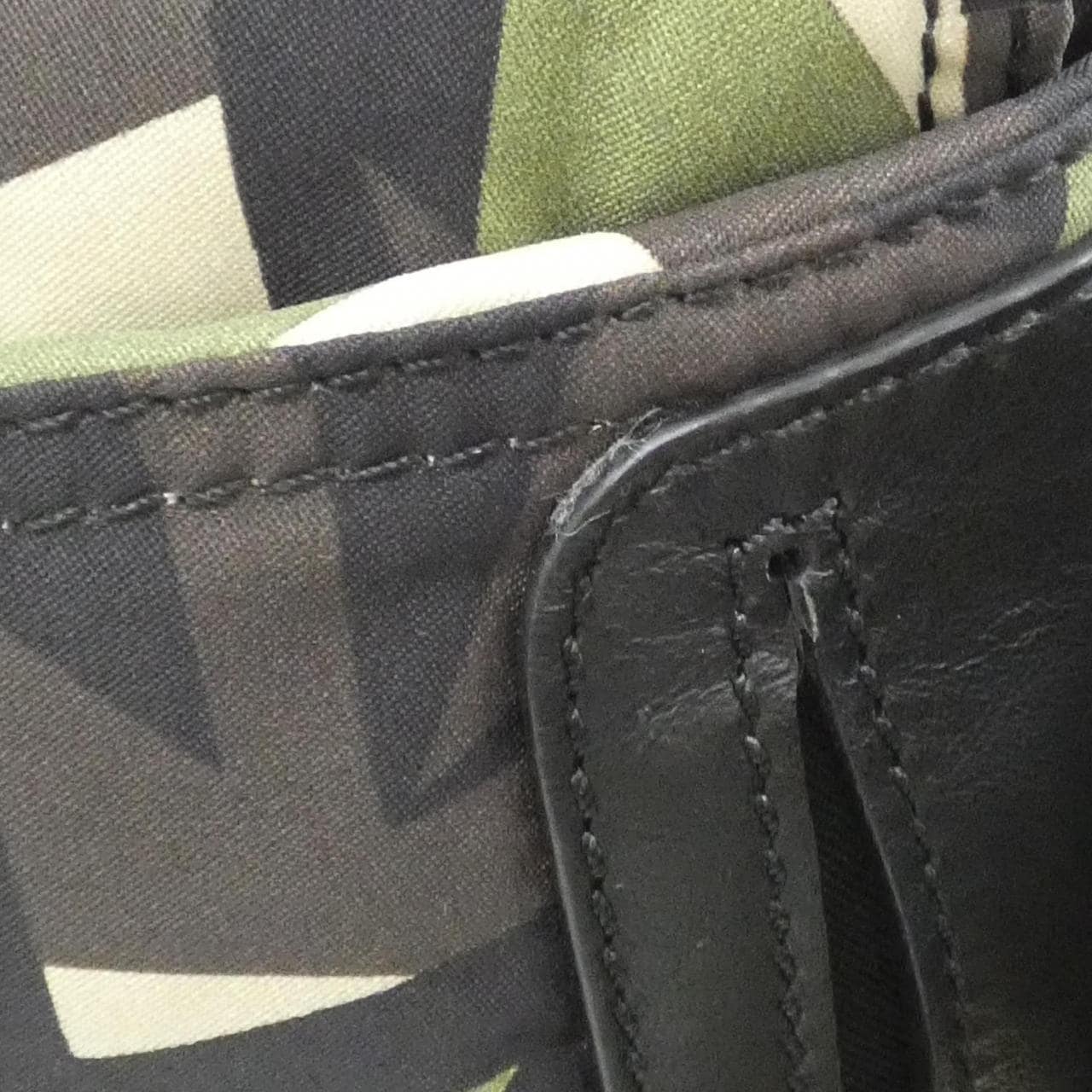 FENDI Baguette 7VA472 AD1E 腰包 尼龍 5