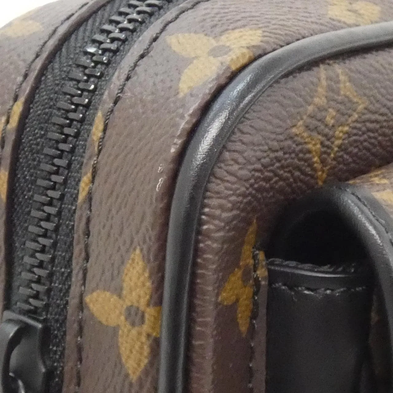 LOUIS VUITTON Christopher M69404 肩背包 Monogram 4