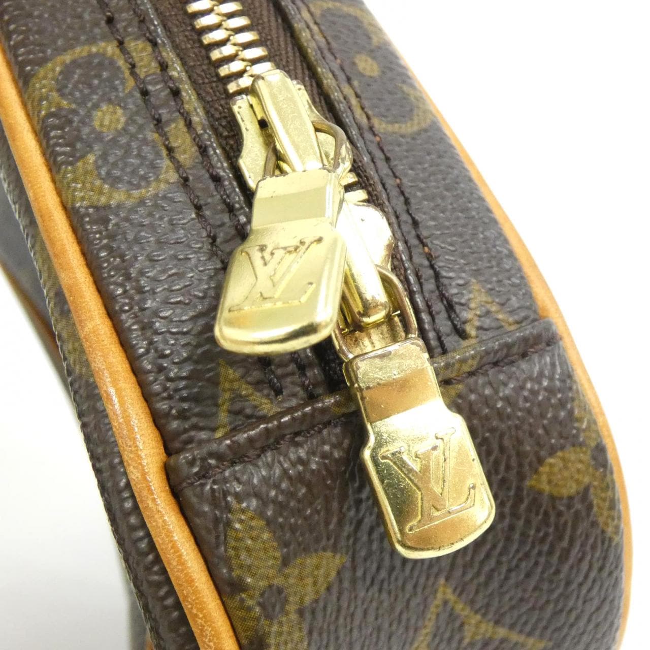 LOUIS VUITTON Pochette M51870 Shoulder Monogram 4