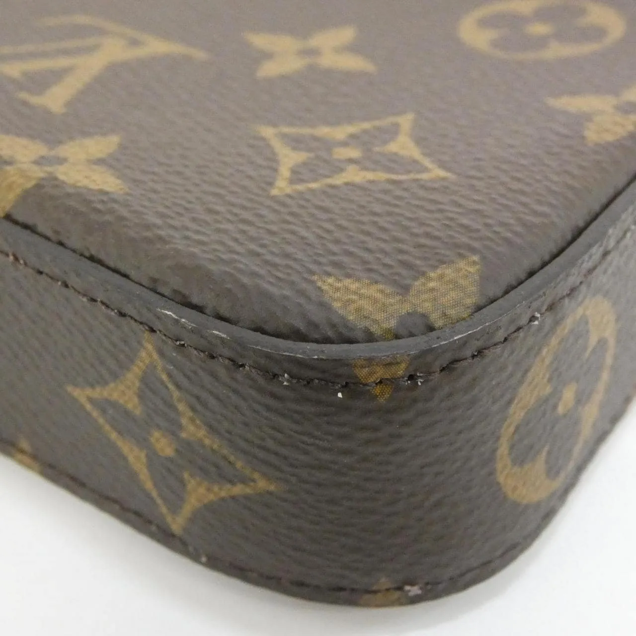 LOUIS VUITTON Pochette M61276 Shoulder Monogram 3