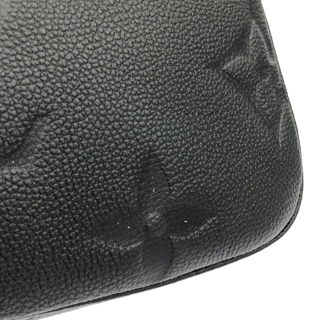 LOUIS VUITTON Pochette M80399 肩背包 Monogram 4