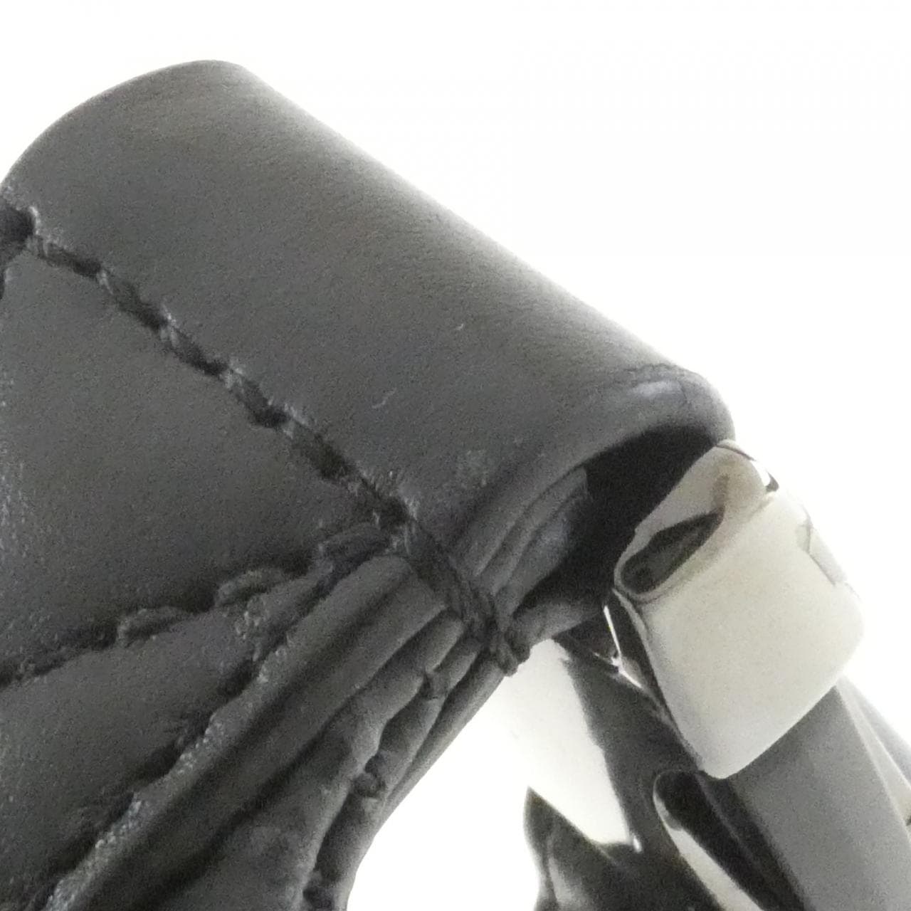 LOUIS VUITTON Discovery M44336 Shoulder Monogram 5