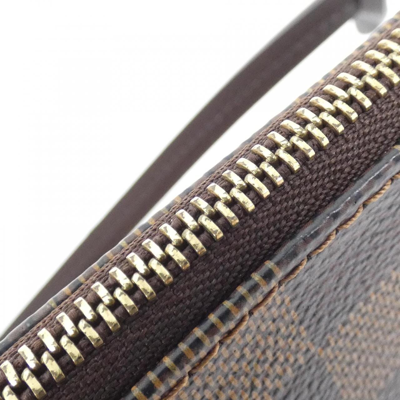 LOUIS VUITTON Pochette N41206 小斜揹包 Damier 4