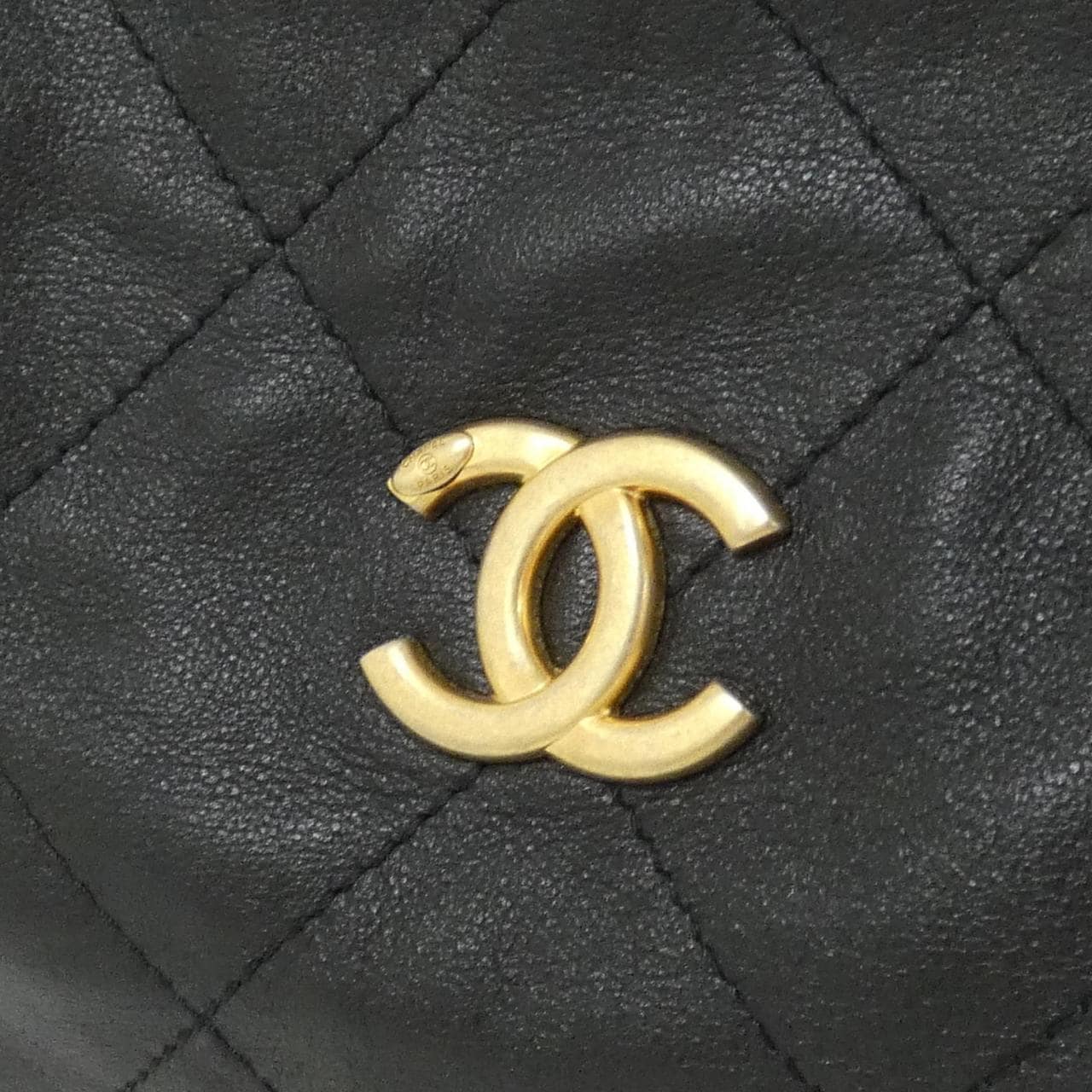 CHANEL AS2910 肩背包 4