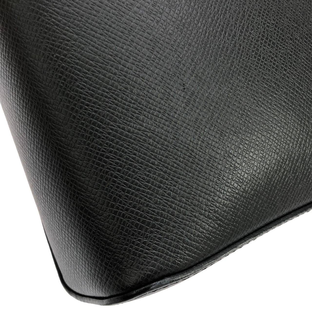 LOUIS VUITTON Pochette M33431 肩背包 4