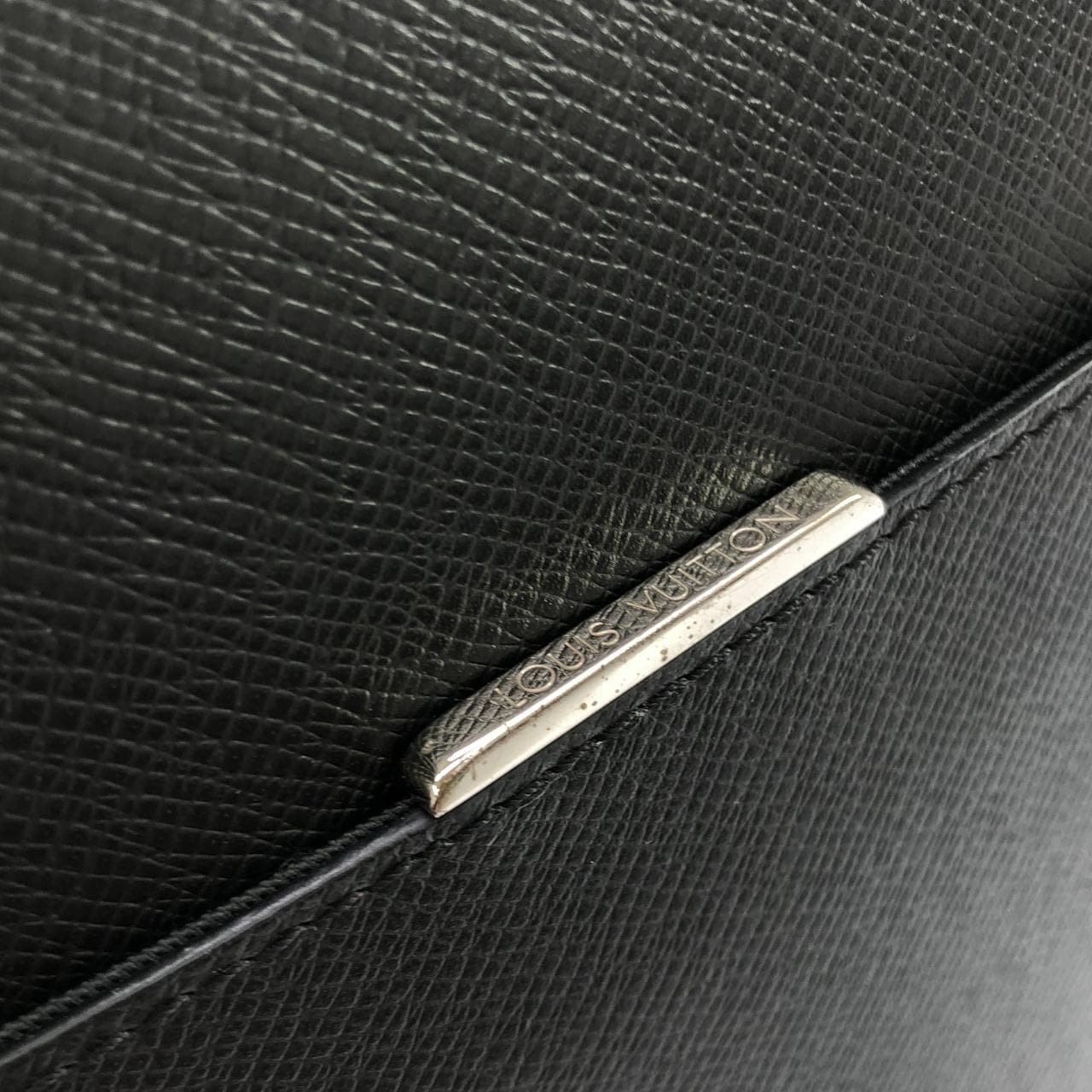 LOUIS VUITTON Pochette M33431 肩背包 5