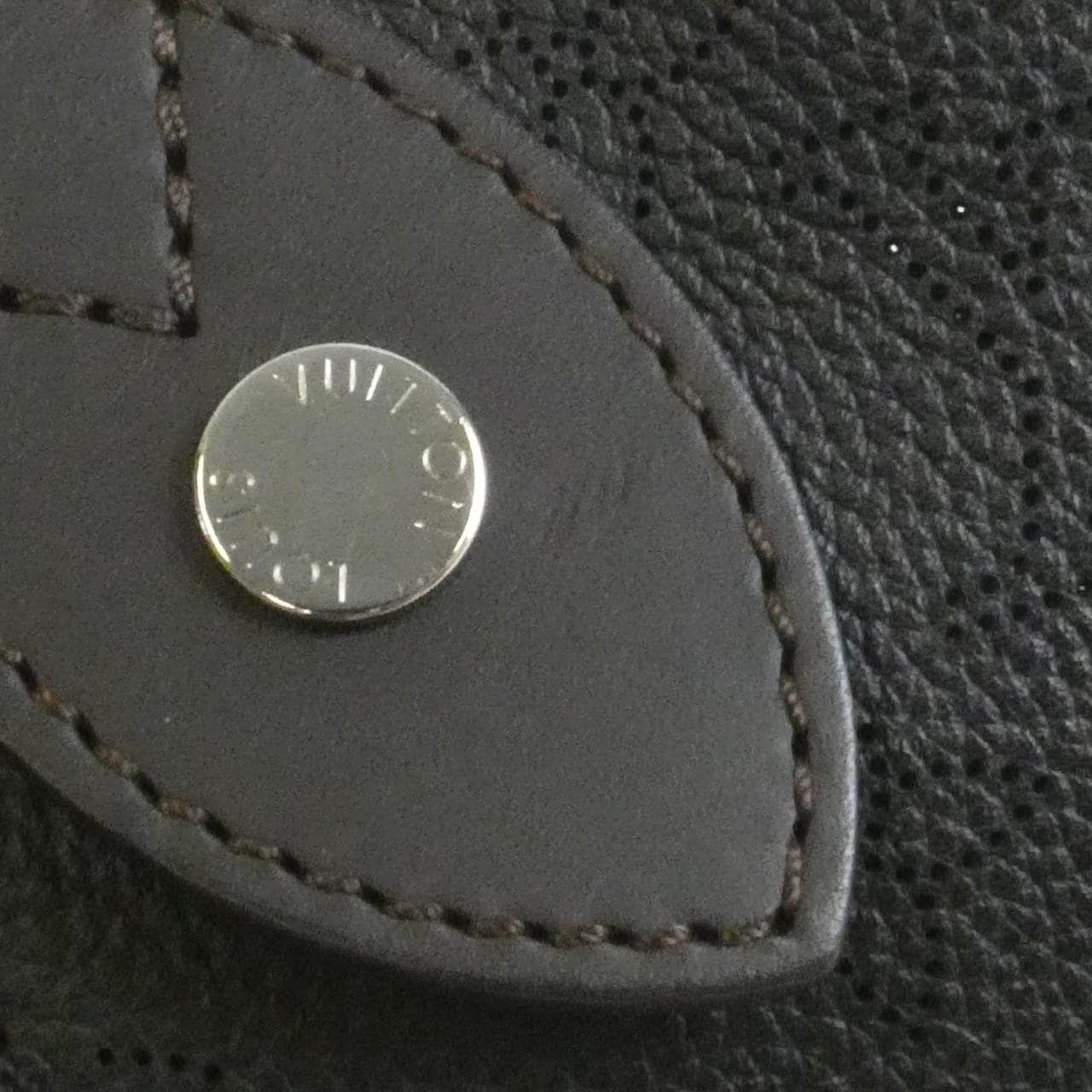 LOUIS VUITTON Mahina M54350 手提包 3