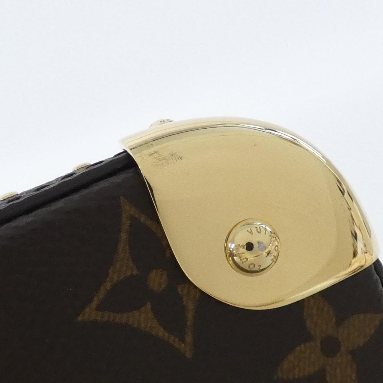 LOUIS VUITTON Alma M26084 Handbag Monogram 3