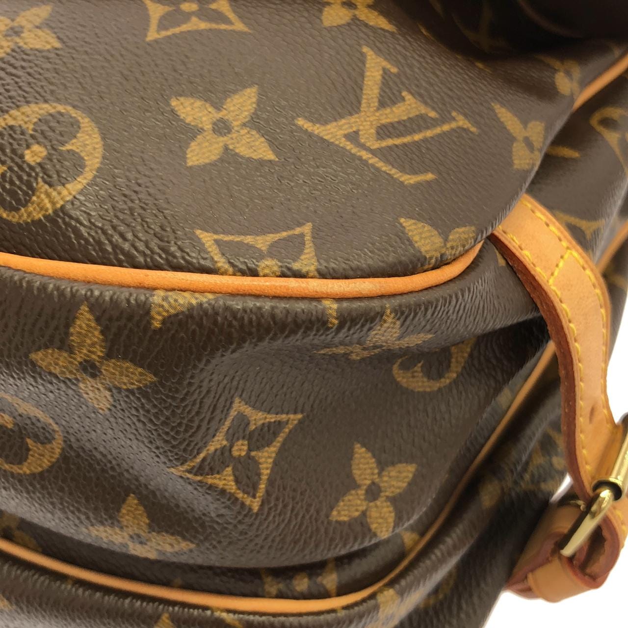 LOUIS VUITTON Saumur M42256 肩背包 Monogram 2