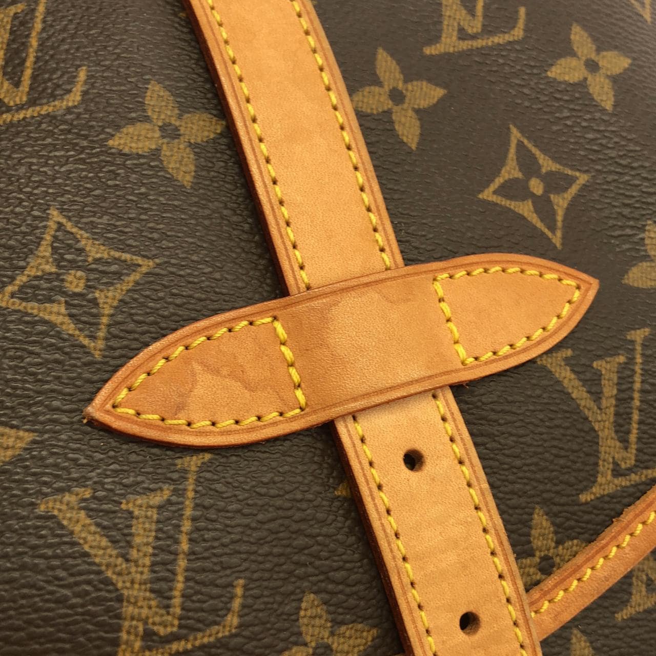 LOUIS VUITTON Saumur M42256 肩背包 Monogram 3