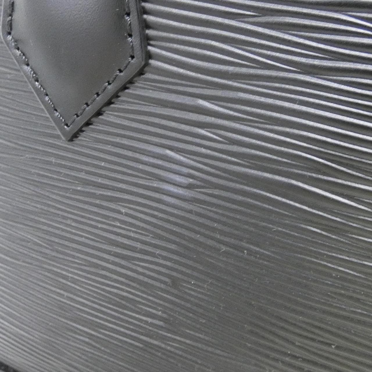 LOUIS VUITTON Alma M13670 Handbag Epi 4