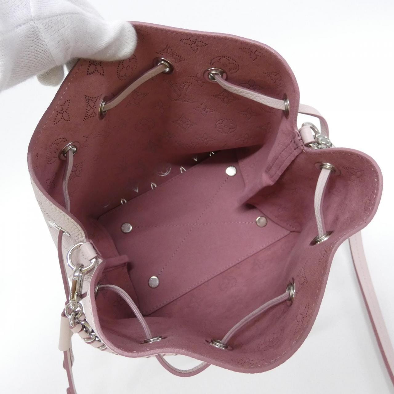 LOUIS VUITTON Mahina M59939 Shoulder 5