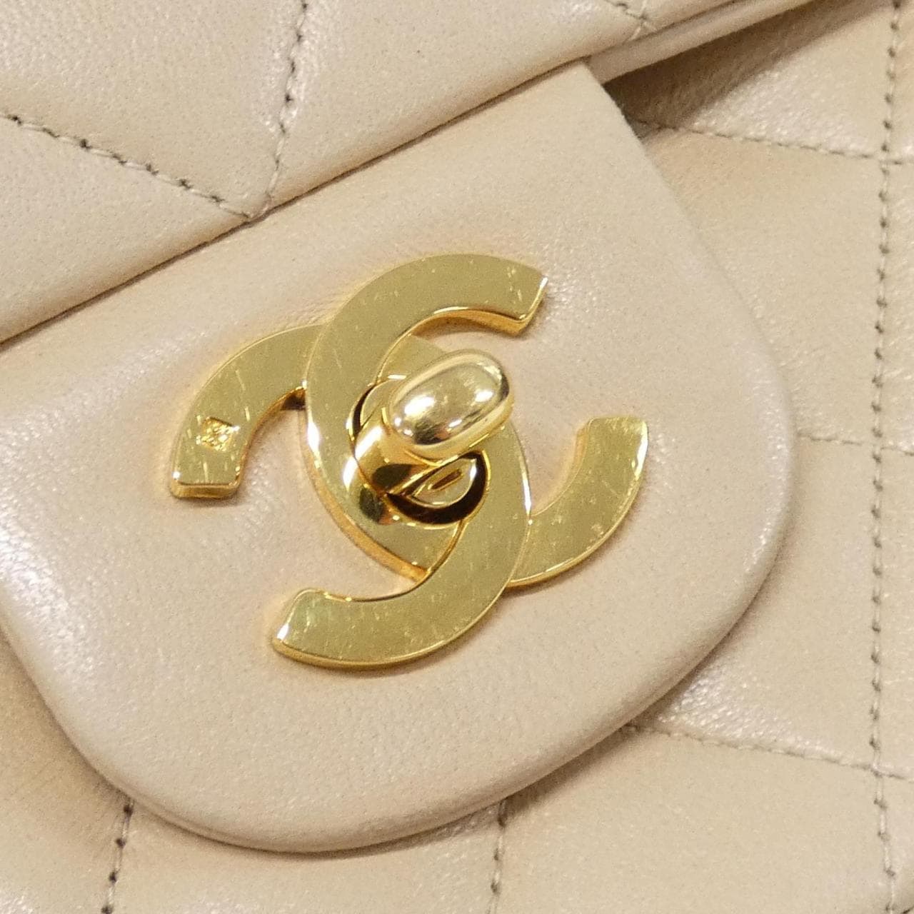 CHANEL Matelasse 1112 Shoulder Lambskin 4